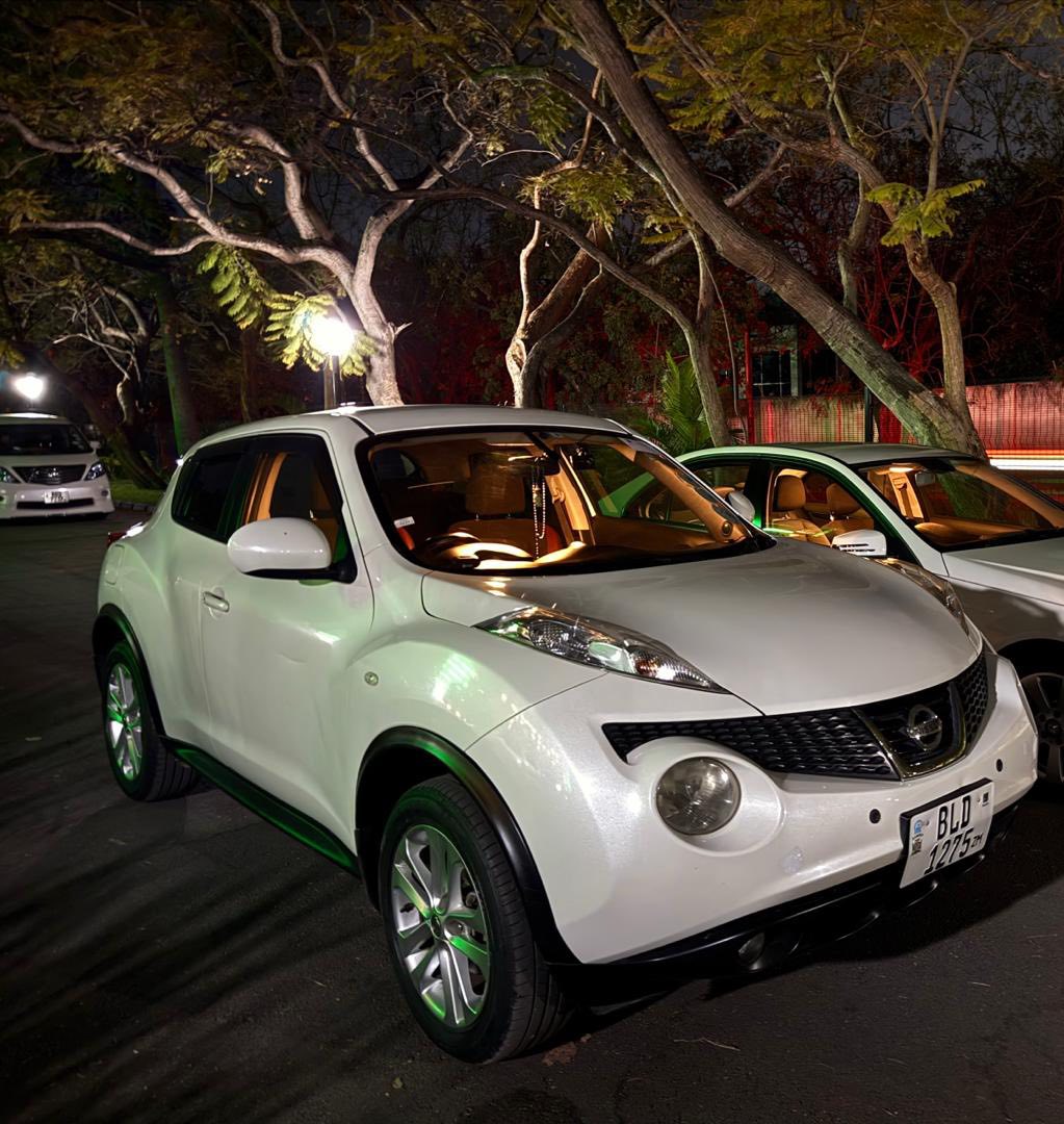 Luxury vehicle rental